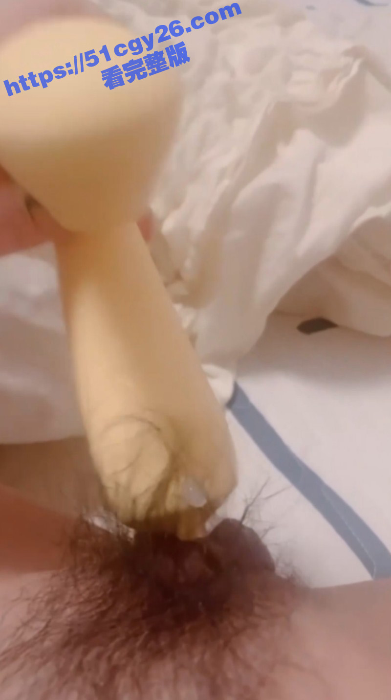 花椒高颜值女神沐沐淫语自慰私拍06