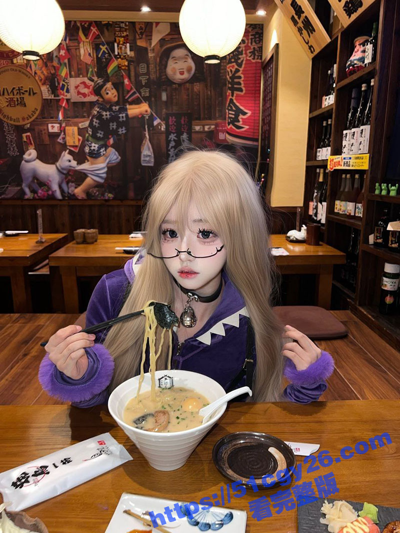 推特极品萝莉口交私拍视频9