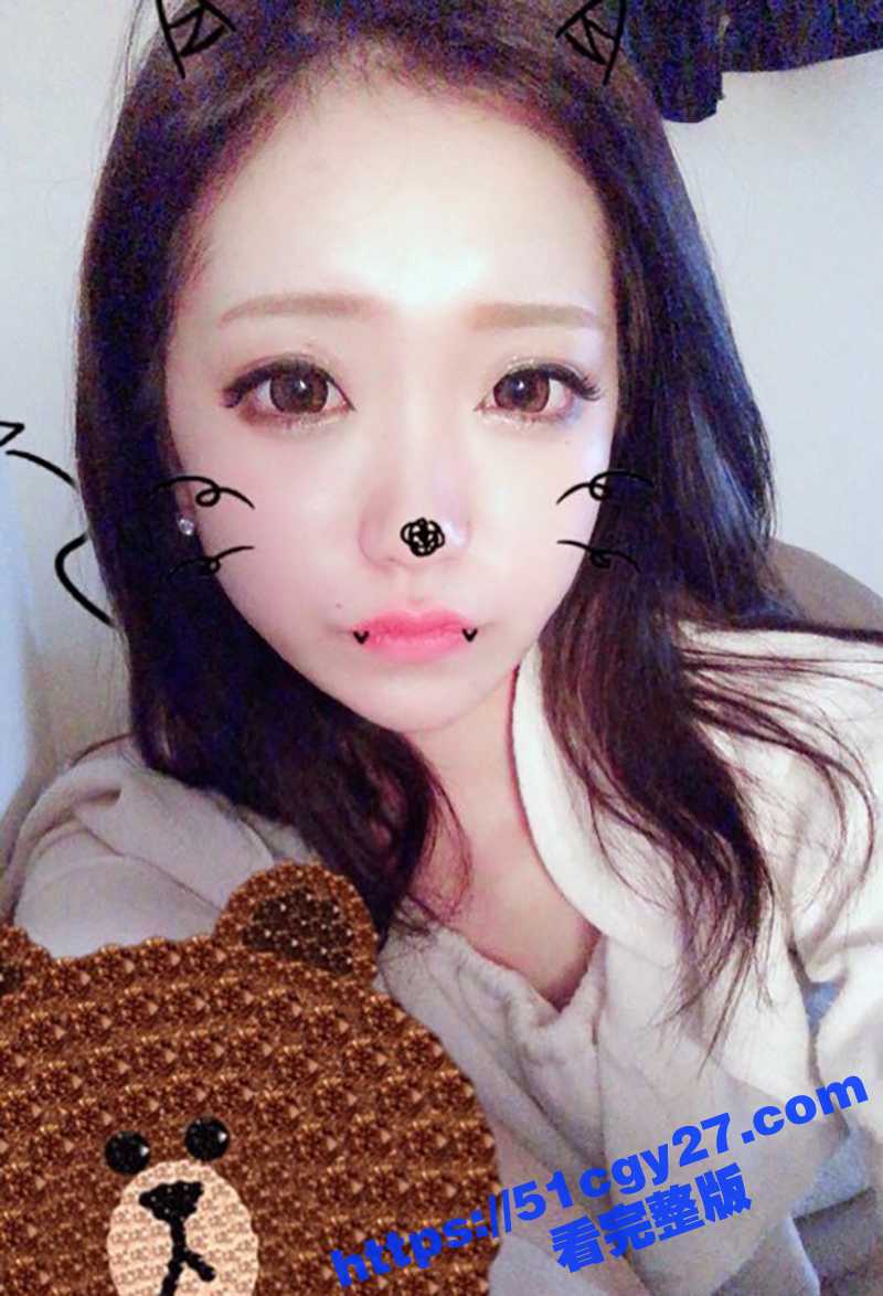 台湾超美护理妹 与男友性爱视频流出 露脸吸屌舔肛 表情娇羞带魅 被无套爆操 口爆吞精！