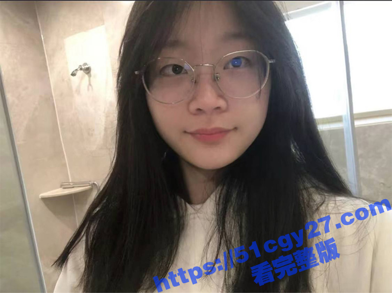 反差眼镜婊学生妹 私拍自慰视频曝光 道具插逼手指抠逼呻吟甜美撩人 乖乖女母狗本性大曝光！