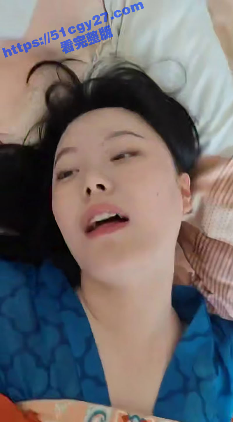 极品高颜值美女口交性爱视频私拍5