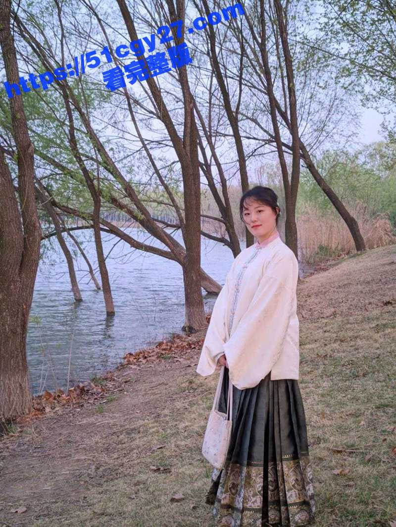 极品高颜值美女口交性爱视频私拍2