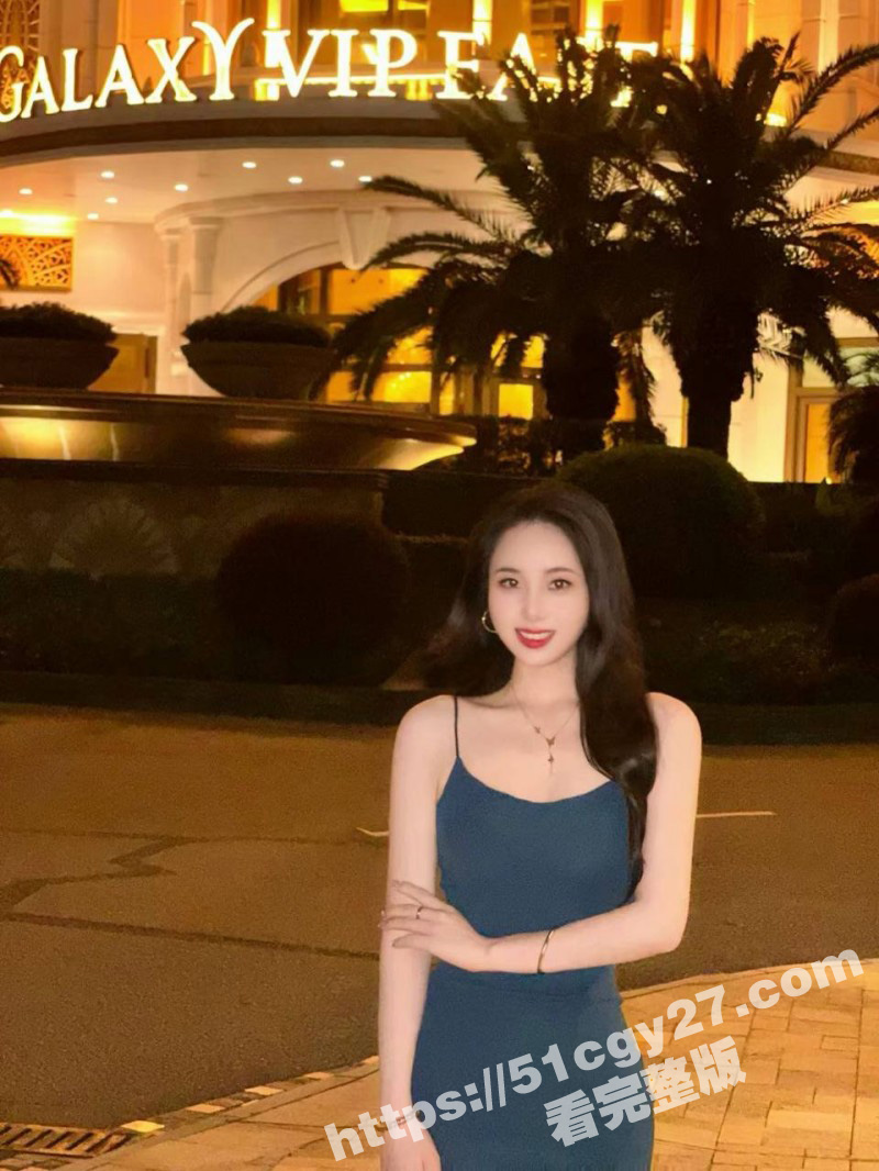 海角大神绿帽之王的王调教穿开裆黑丝的姐姐02