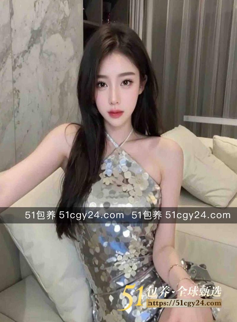 51包养 高端外围 | W2WH051802 武汉极品学生04年D胸妹妹 北音在校大学生兼职 质量保真 假一罚十