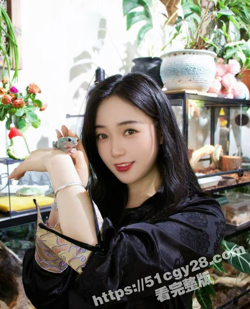 专操良家大神 jennie 狂操爆乳丰臀人妻 火辣身材肉感十足 被大神打桩到双腿发软！