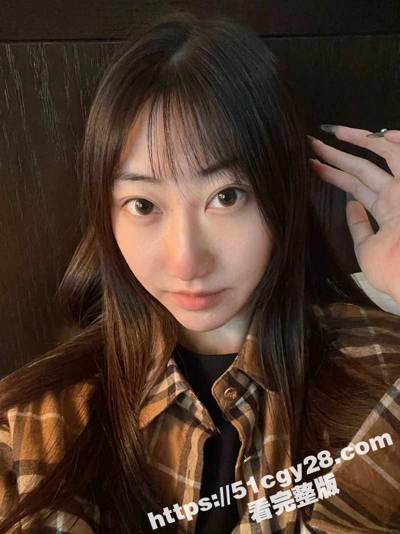 高颜值美女用逼讲解如何九浅一深让女生快速高潮（4）