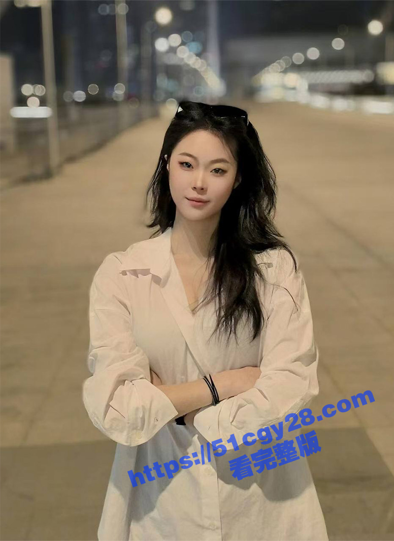 寂寞人妻在群里聊骚还跟多名群友线下开房约操15