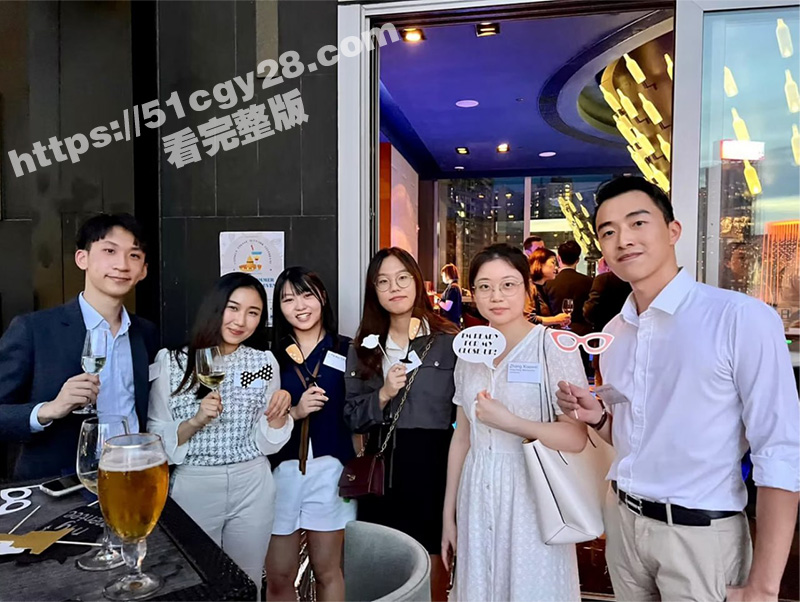 香港白領林美玲出賣自己的肉體勾引客戶 6