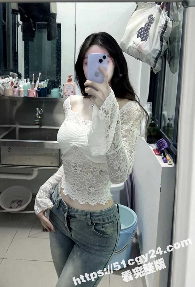 瓜友投稿！约炮极品大一学妹私拍合集 清纯少女破处后性瘾极强 竟主动开房无套求操！