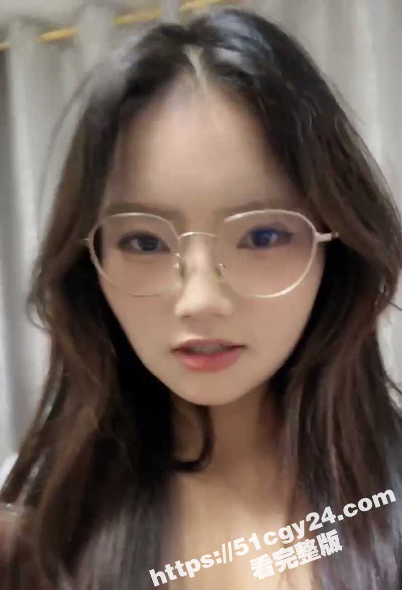 少女黄播 困困兔 最新性爱直播视频 碎花裙少女露脸揉穴 水晶假屌狂插自慰 骚气十足！