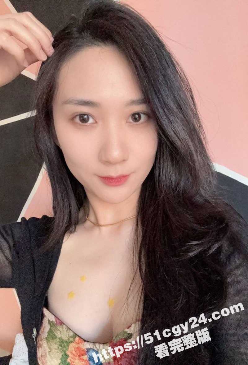 机车女裸聊视频 (2)