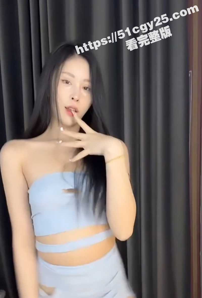 张公子自慰直播 4