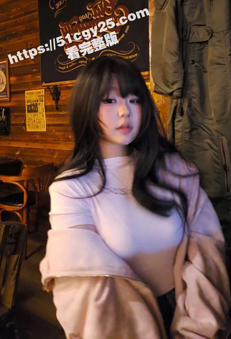 重庆二次元少女 王霖婧 不雅视频流出 反差母狗性瘾爆棚 在网上到处约炮 最爱多根大屌同时插入！
