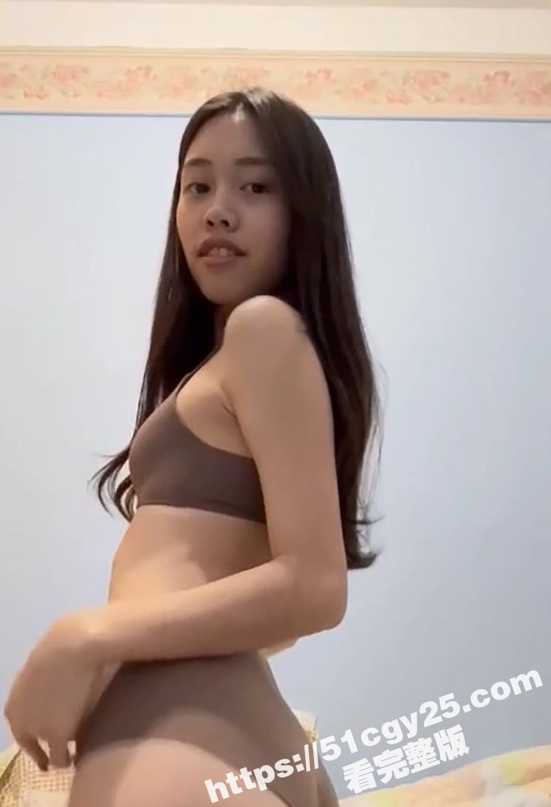 00后学生妹 赖佩玲 网调视频曝光 揉奶自慰刮阴毛 玩具口交骚到爆 十足的反差小母狗！