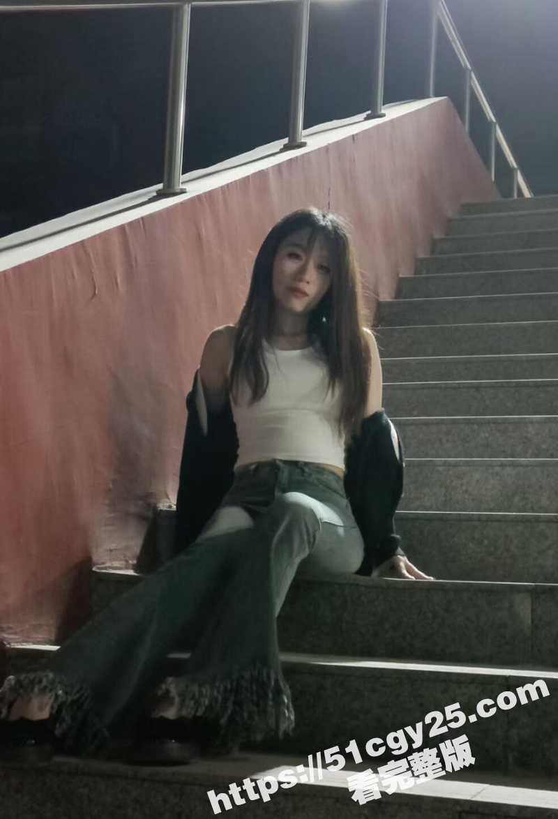 反差婊幼师于漫不雅性爱视频流出 3