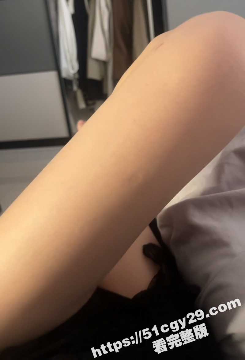 湖南岳阳24岁刚毕业女生不雅视频曝光 9