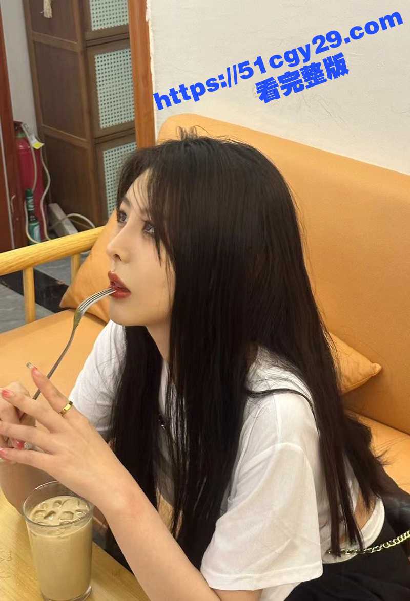 湖南岳阳24岁刚毕业女生不雅视频曝光 4