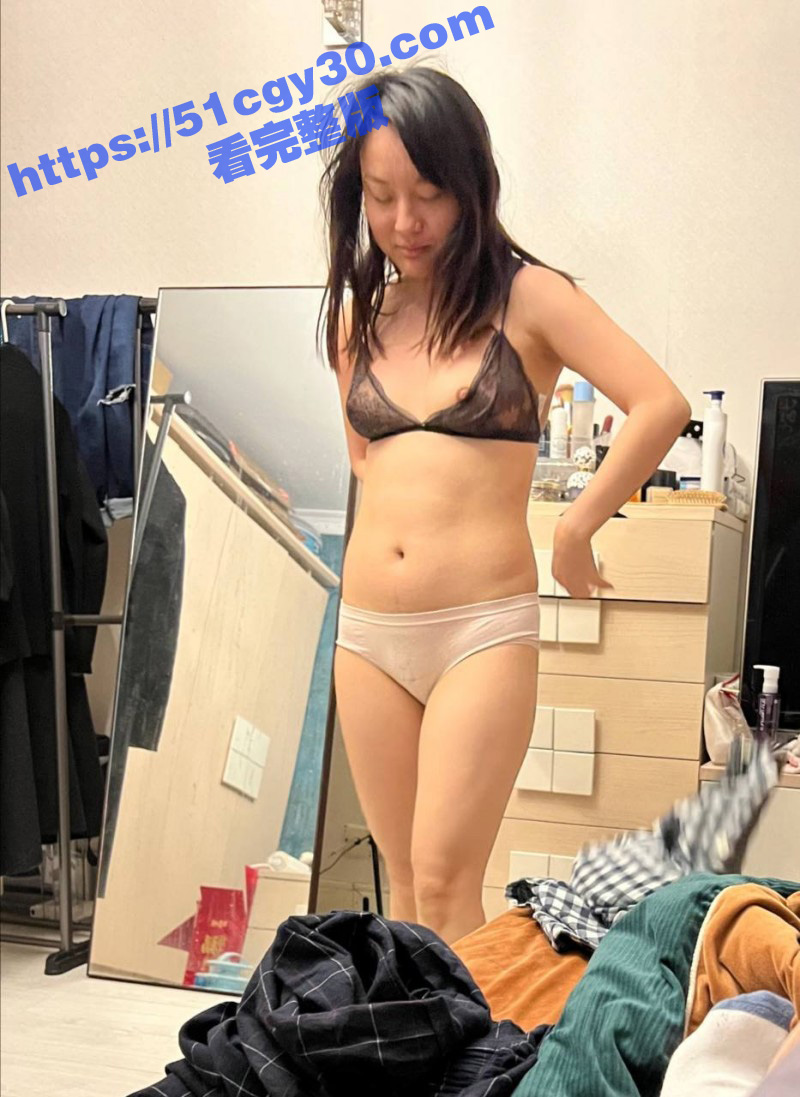 广东靓女旅居新加坡疯狂约炮08