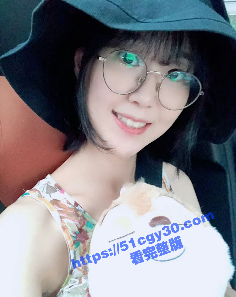 上海金山音乐教师王璐阳对外散播自己的淫秽视频和照片求插 拷贝 4