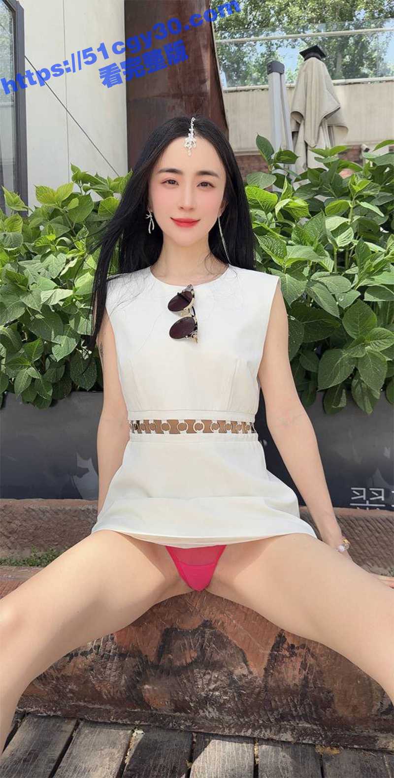 推特极品反差婊西安大表姐最新露出合集 拷贝 11