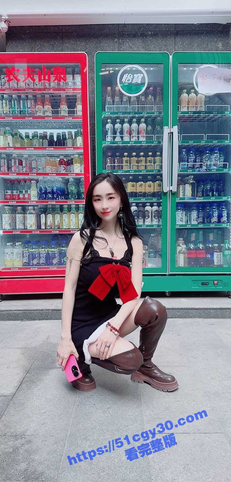 推特极品反差婊西安大表姐最新露出合集 拷贝 2