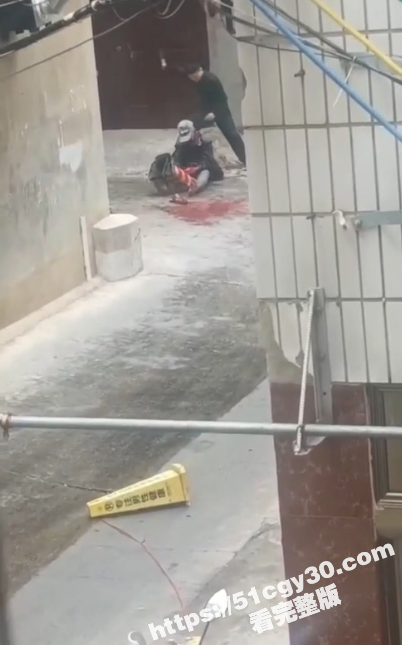云南玉溪无良房东拒退押金被砍死06