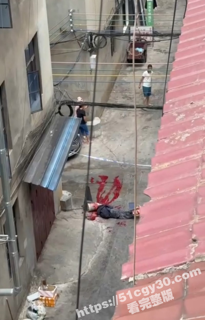 云南玉溪无良房东拒退押金被砍死04