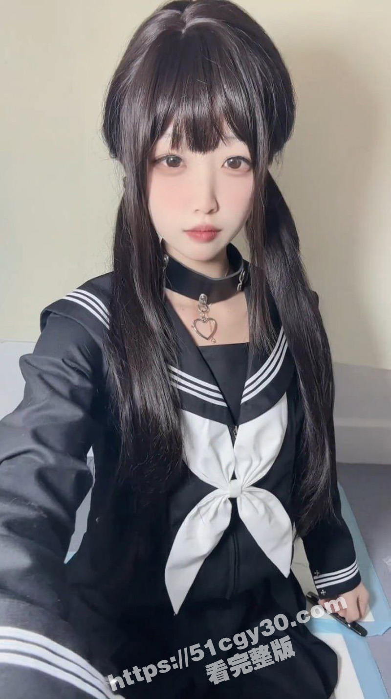 顶级福利姬 神探狸狸 淫语自慰私拍曝光 绝美颜值搭配白丝美腿诱惑 水晶棒直捅花芯淫水狂喷！