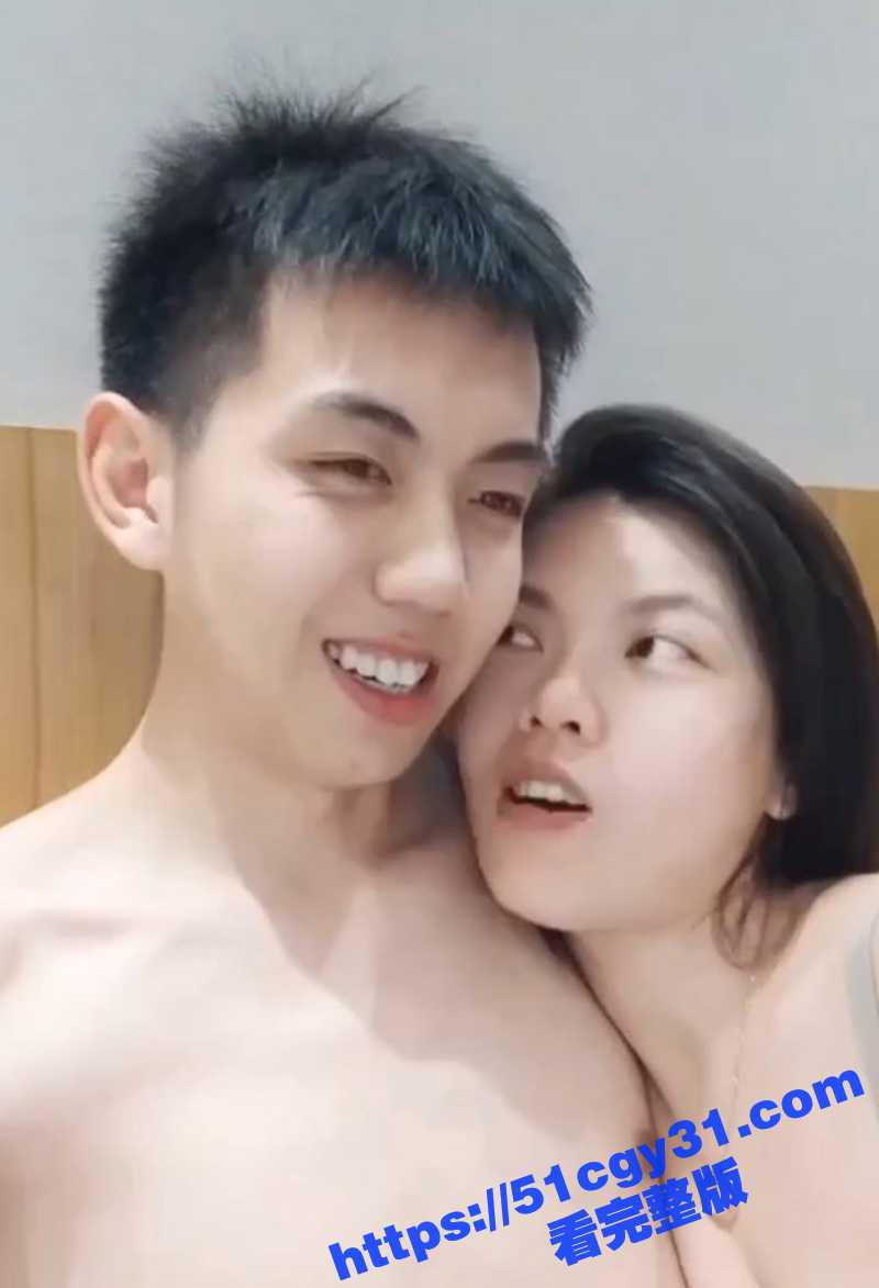 年轻小伙儿被富婆白嫖视频曝光 4 拷贝
