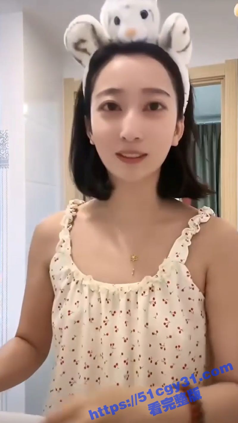 快手抖音网红走光合集火爆来袭！各路美女闪现露点 性感瞬间一网打尽 满足你的偷窥欲！