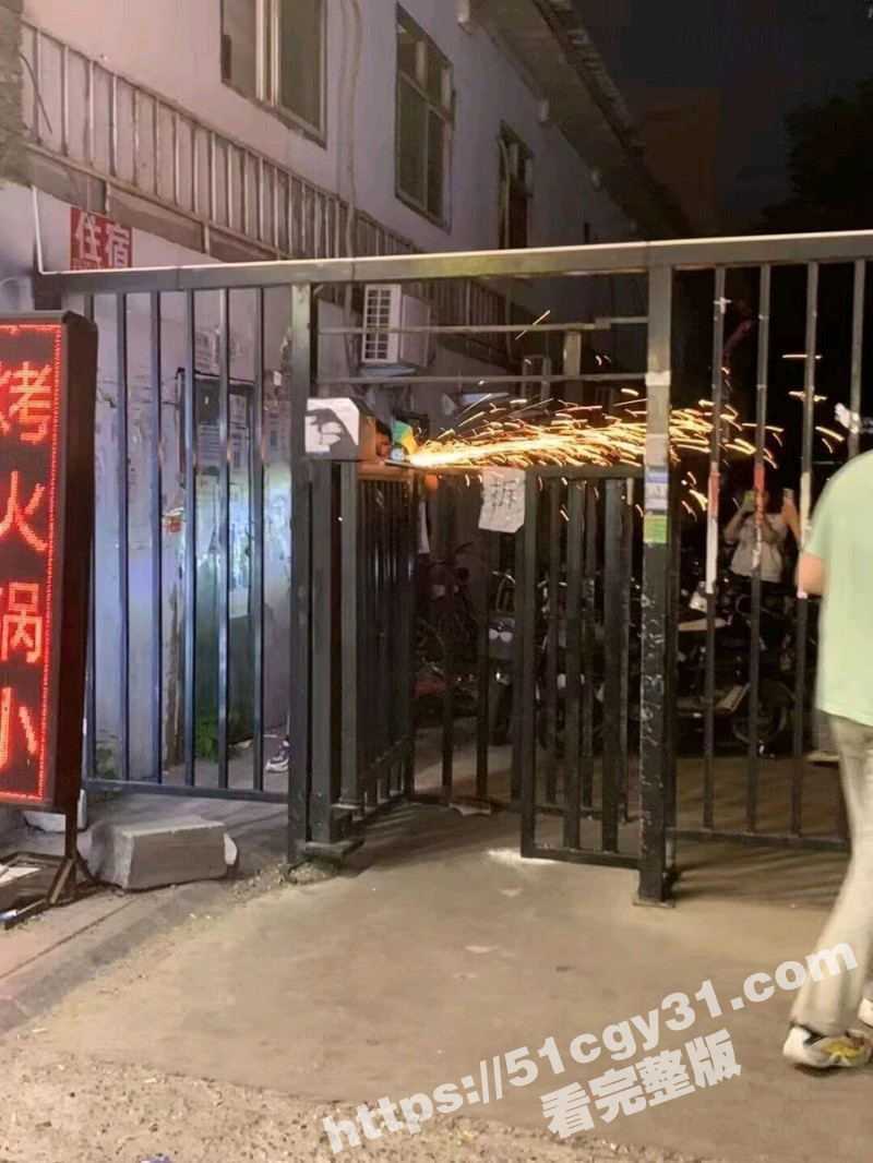 石家庄铁道大学多名校领导殴打学生017
