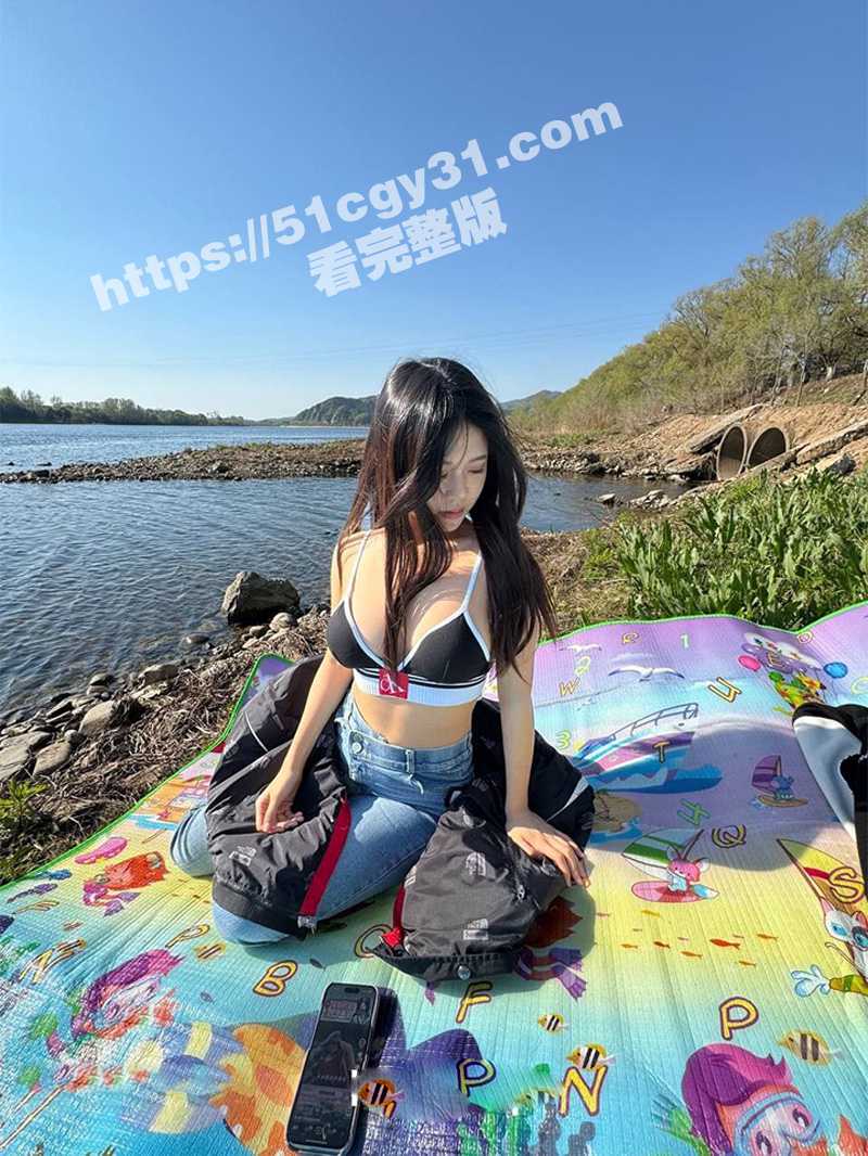 大奶妹子林沫曦伴游金主陪玩陪睡 拷贝 3