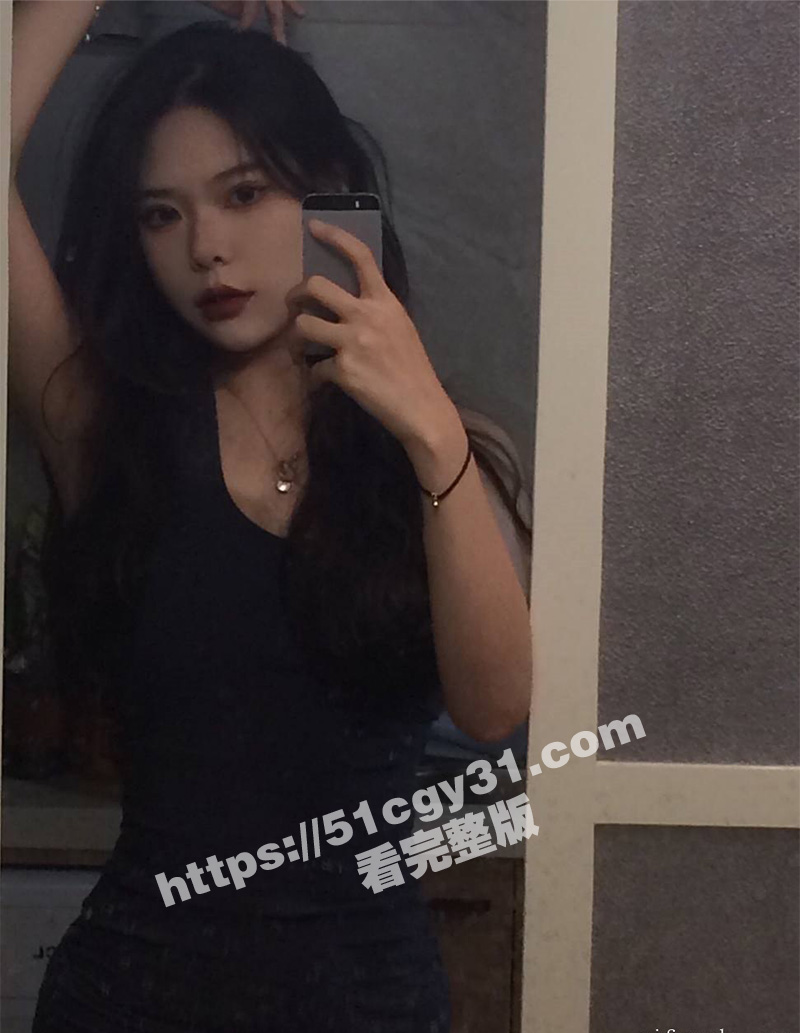 高颜值御姐 网络面试模特 不料被骗子套路 脱光衣服看身材 还要自慰展示给面试官看！