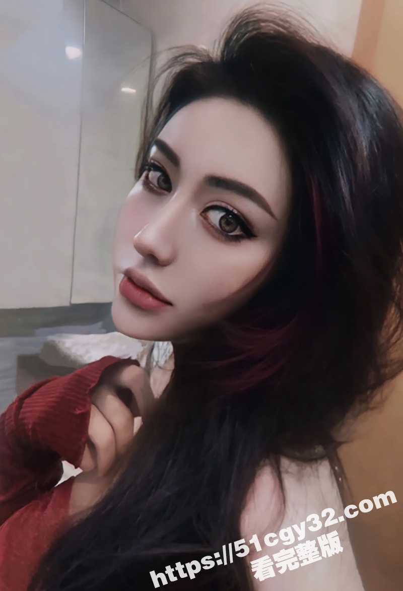 抖音超美网红 Amanda 直播秀情趣内衣 粉嫩小奶子呼之欲出 撩的粉丝瞬间秒硬狂撸射屏！