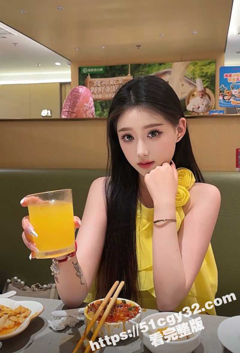 抖音网红前保时捷店面女主播小瑶瑶C最新裸聊视频泄密流出3拷贝