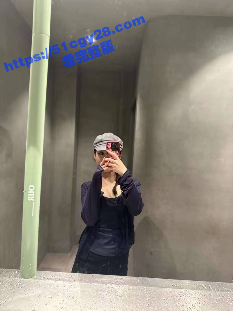 山东青岛女神 吴雯 三亚做母狗视频泄密 掐脖子扇嘴巴爆操 强制深喉口爆 娇躯被金主肆意摧残玩弄！