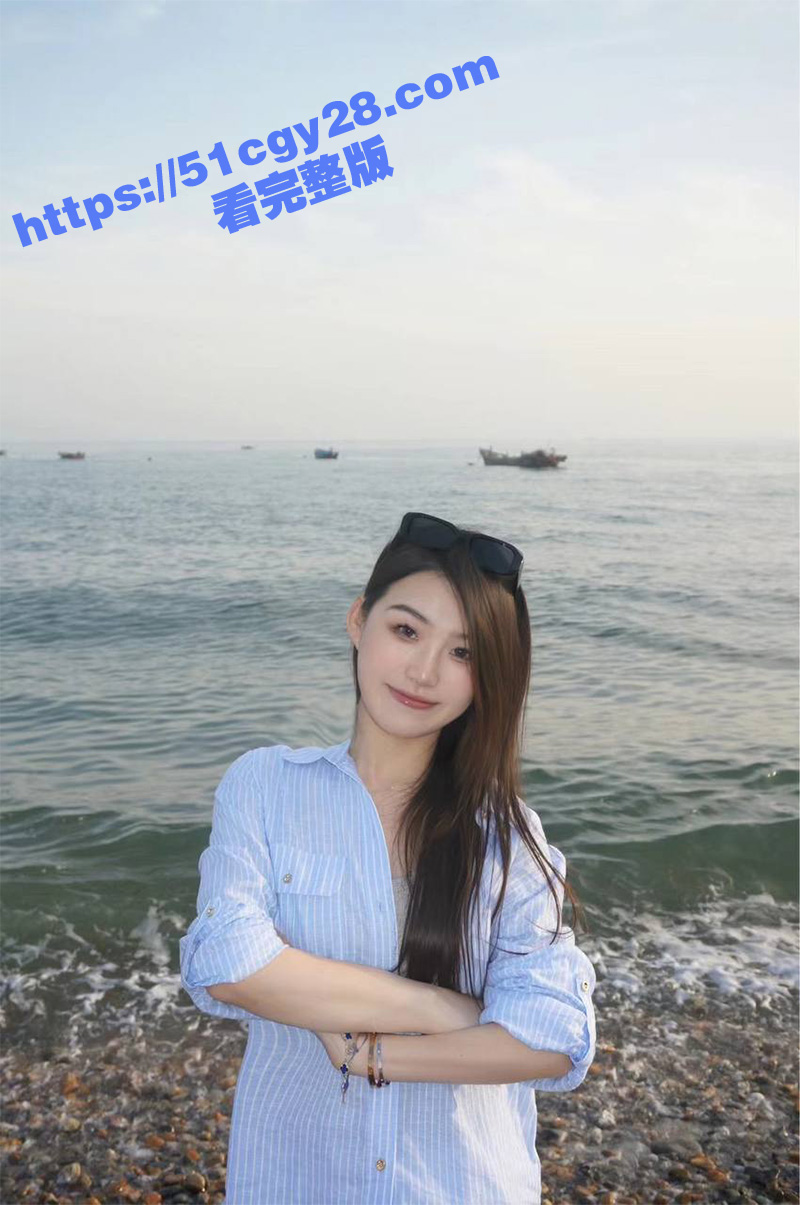山东青岛吴雯在三亚给人当母狗1 拷贝 3