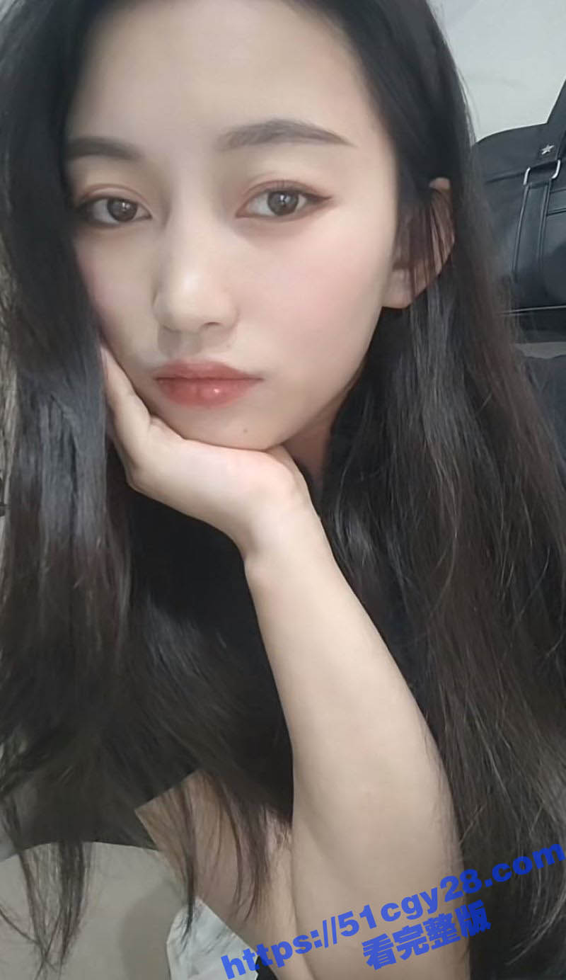 反差已婚妇女黎紫青口爆啪啪视频 3