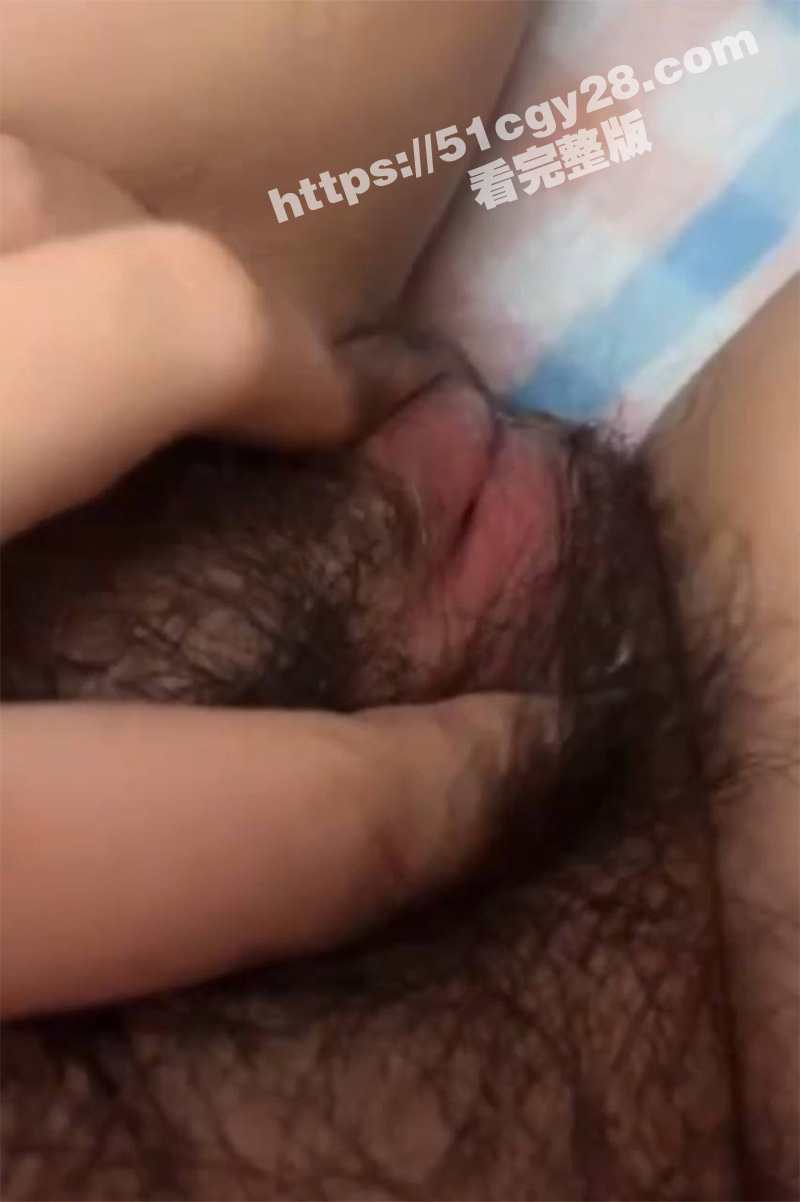 广东佛山酒馆上班的潘雨欣为了拉业务经常和客人裸聊 4