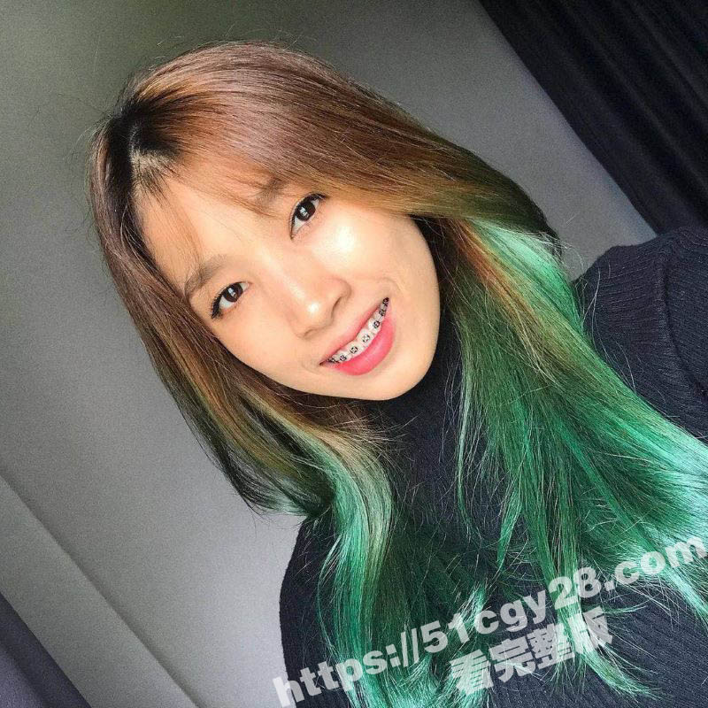 金发美女和男友酒店露脸啪啪 4