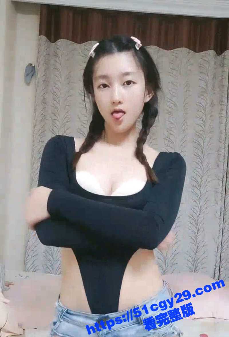 淫娃十柒学姐和猥琐大叔性爱直播曝光2拷贝