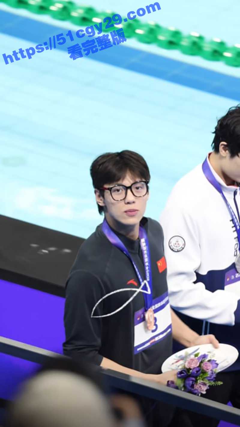 泳坛小将 禹景铭 恋爱期间12天约操10个女的 真正做到了做六休一 大量聊天记录与不雅视频被前女友曝光！