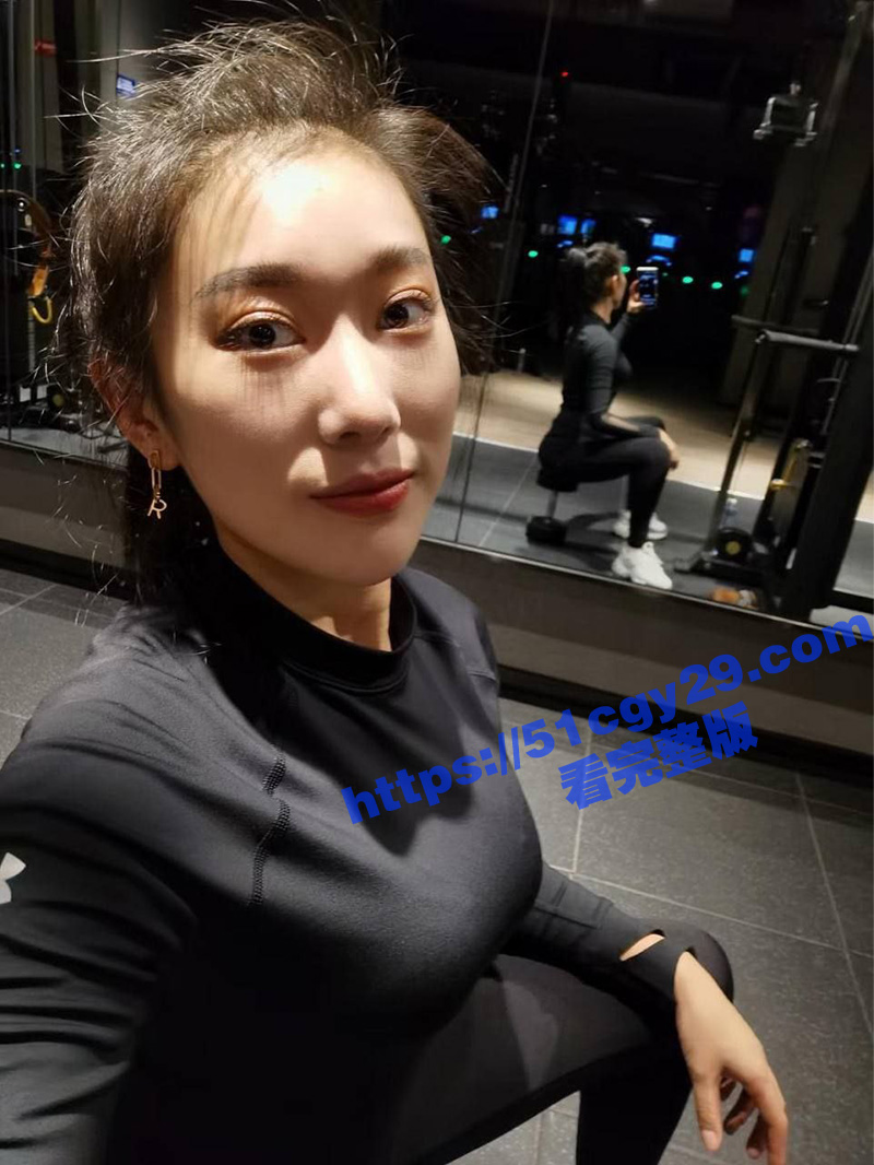 陕西西安汽车销售张伊儿为了业绩买车给逼肏 拷贝 2