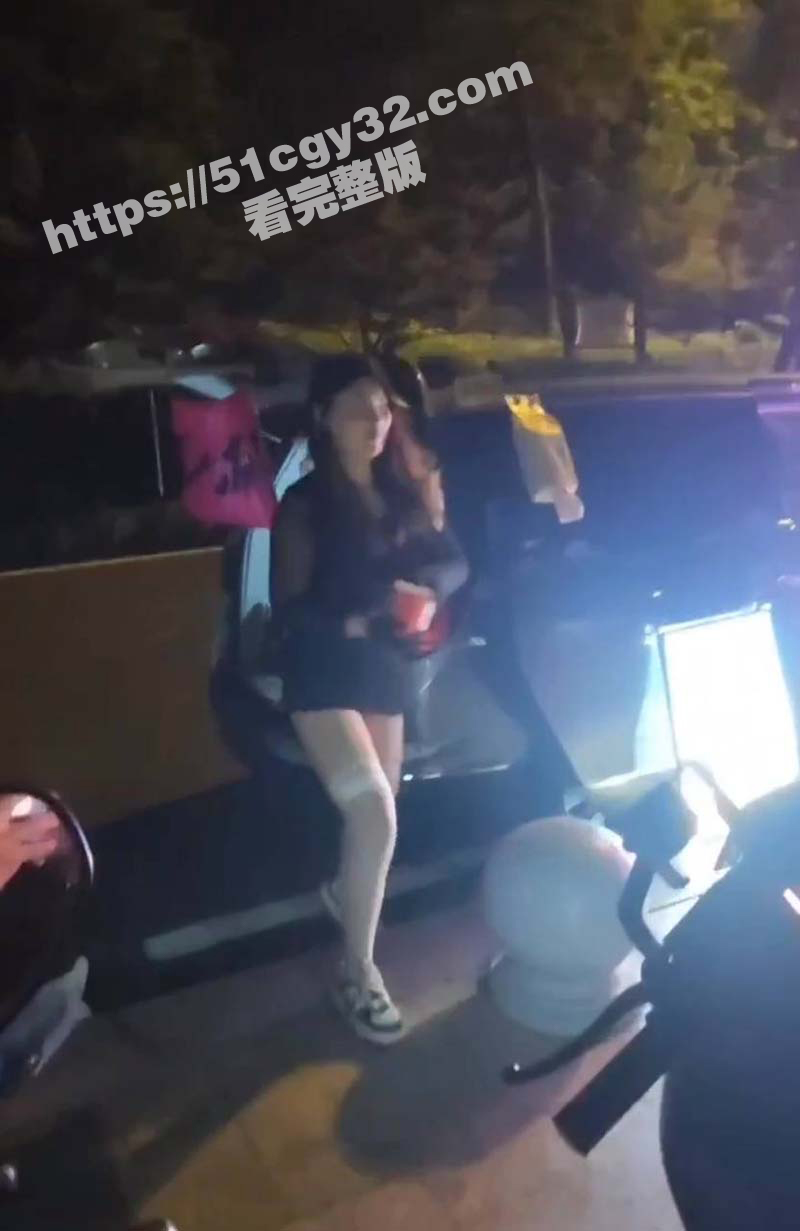 南京白马公园买柠檬茶手撕丝袜（2）