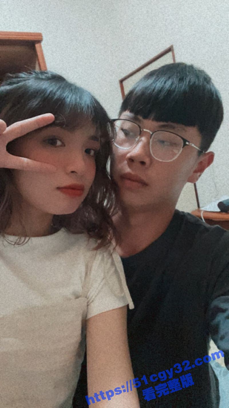 台湾牙套妹子陈雅婷骑乘口爆 3