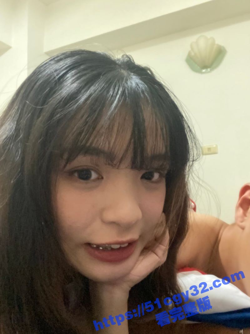 台湾牙套妹子陈雅婷骑乘口爆 7
