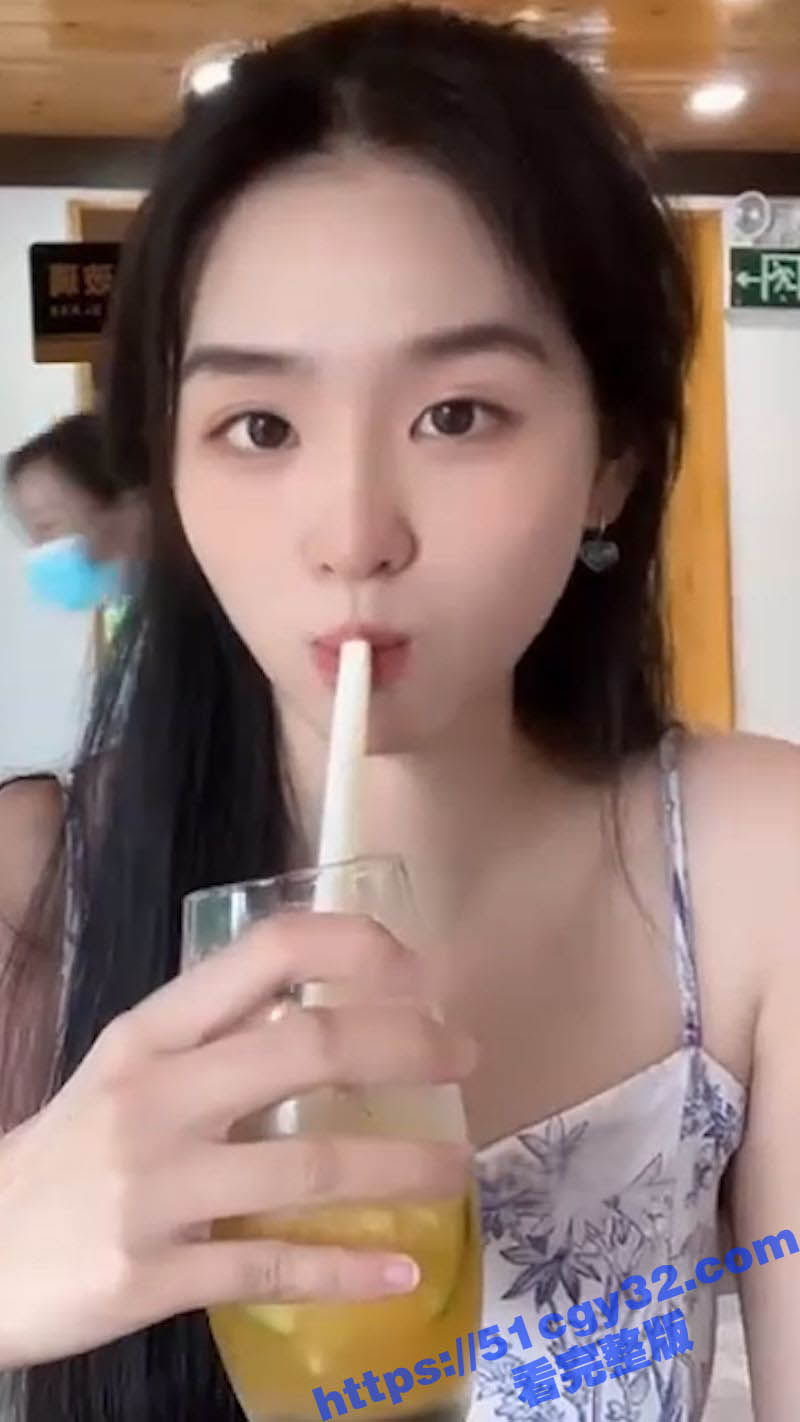 极品颜值美女李丽雯与男友自拍性爱视频 2