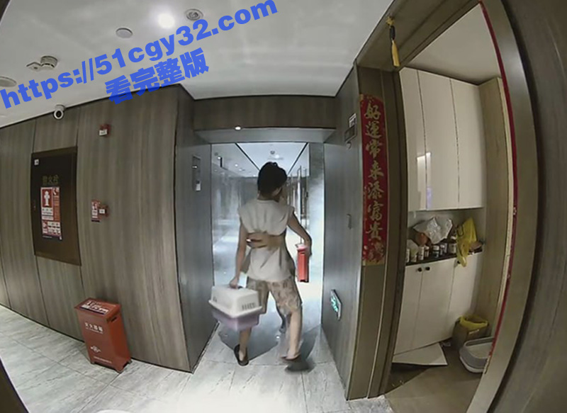 集美饥渴难耐没穿衣服走廊追男人 拷贝 5
