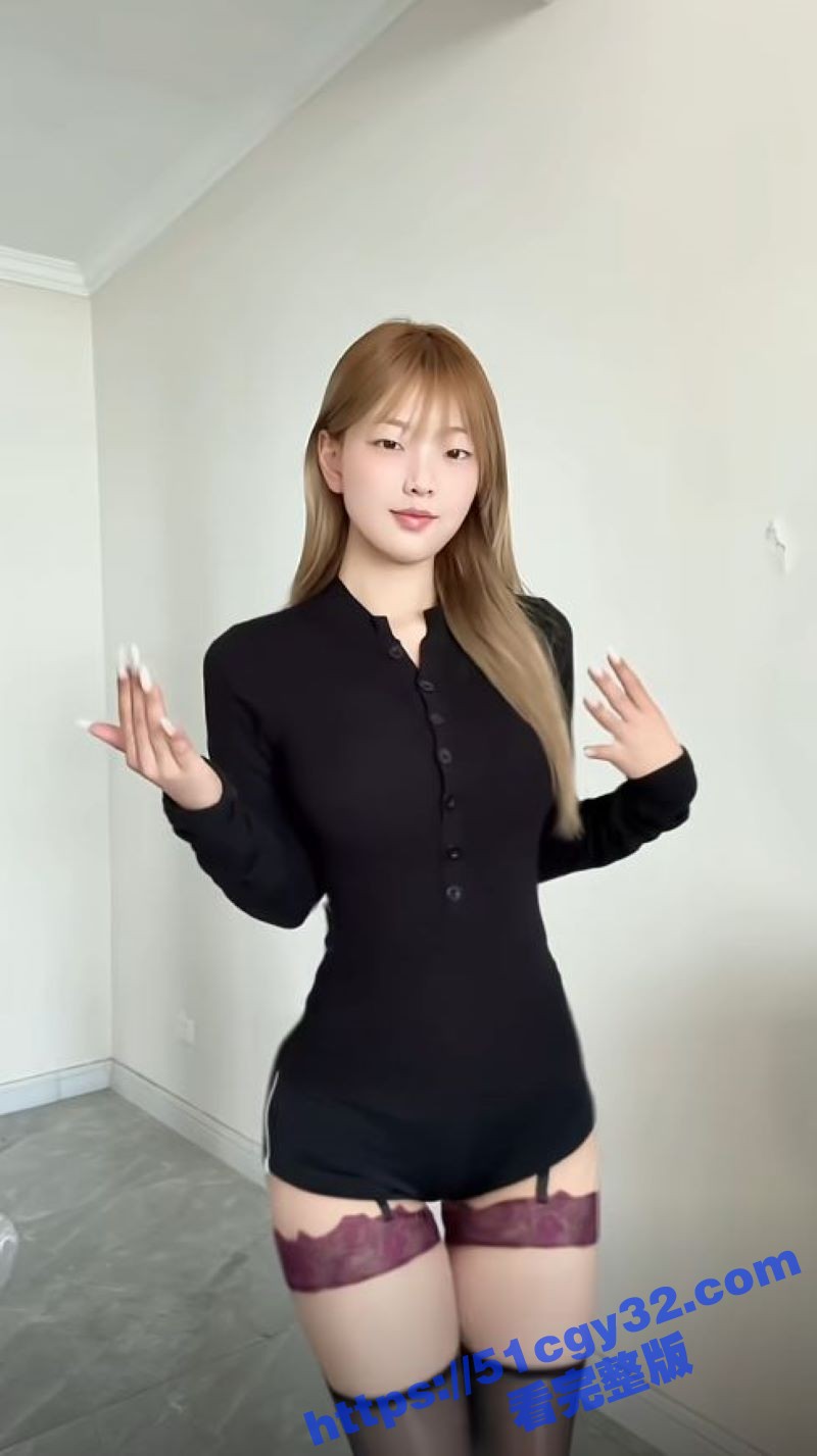 抖音35W粉丝网红我是鞋拔子紧身瑜伽擦边视频 4