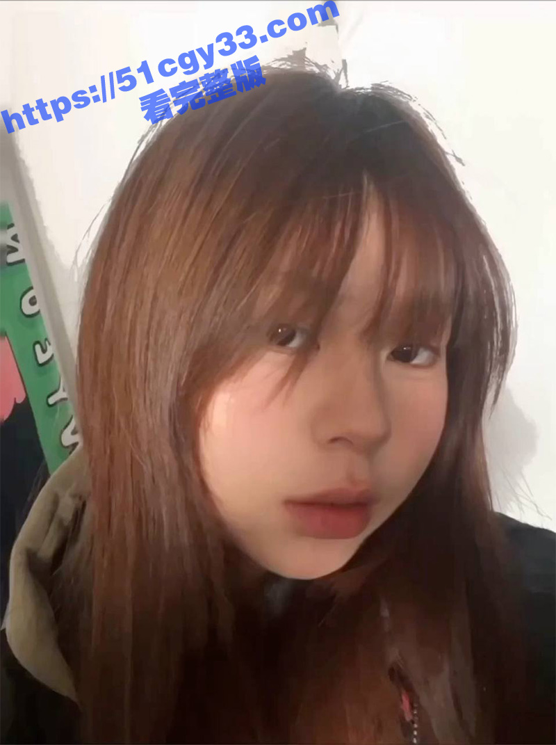 河南周口张越在校期间和别人聊骚发裸照和自慰视频 拷贝 7